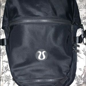 lululemon new crew backpack white lulu sign